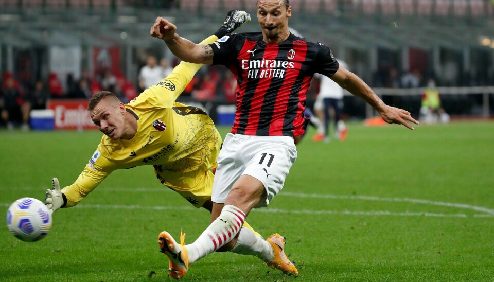 Zlatan Ibrahimovic skal være koronasmittet. Foto: Antonio Calanni / AP / NTB