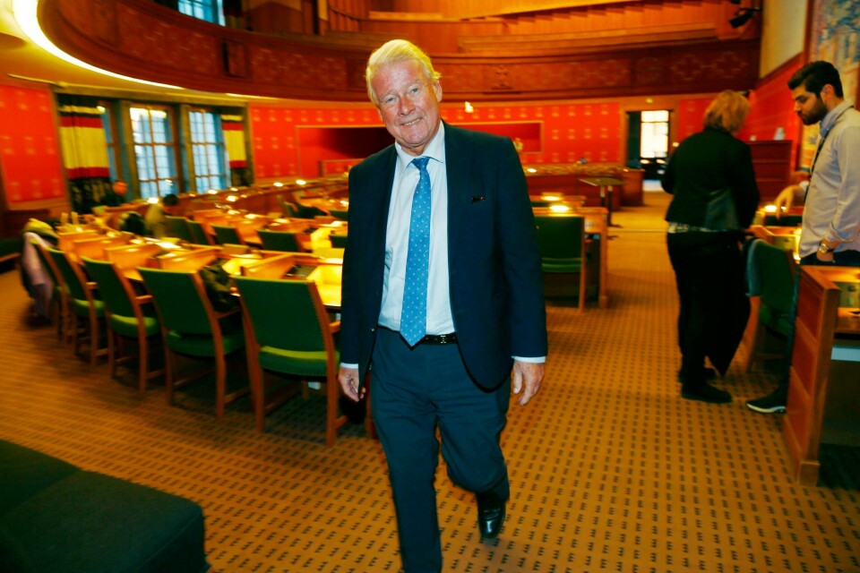 Frp-politiker Carl I. Hagen i bystyresalen i Oslo rådhus.