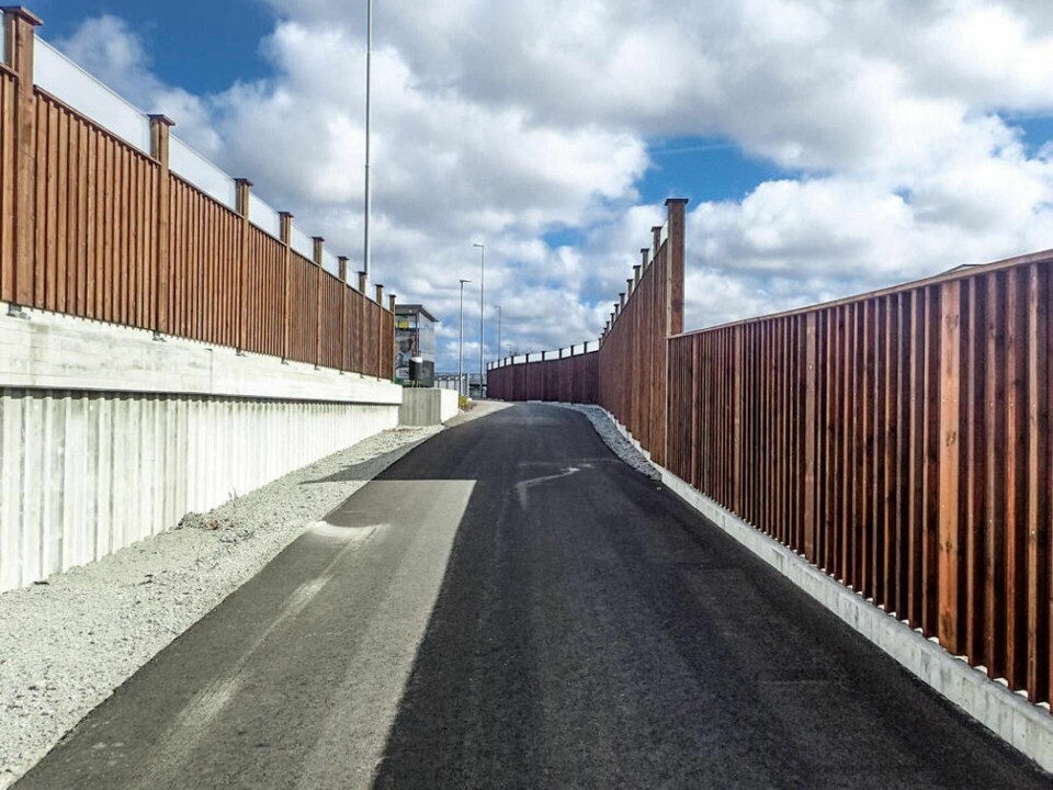 nødvendig: Støynivået langs veiene kan være så høyt at man ikke kommer utenom bygging av støyskjermer. FOTO: STATENS VEGVESEN