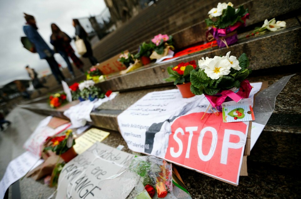 Köln-saken blir stadig mer omfattende. Politiet etterforsker nå over 500 forhold. Her fra Kölnerdomen, der mange overgrep skal ha funnet sted. FOTO: WOLFGANG RATTAY, NTB SCANPIX