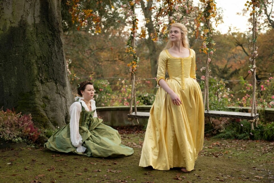 Elle Fanning spiller den unge tyske prinsesse som blir sendt il Russland for å gifte seg med tsar Peter Elle Fanning spiller den unge tyske prinsesse som blir sendt il Russland for å gifte seg med tsar Peter