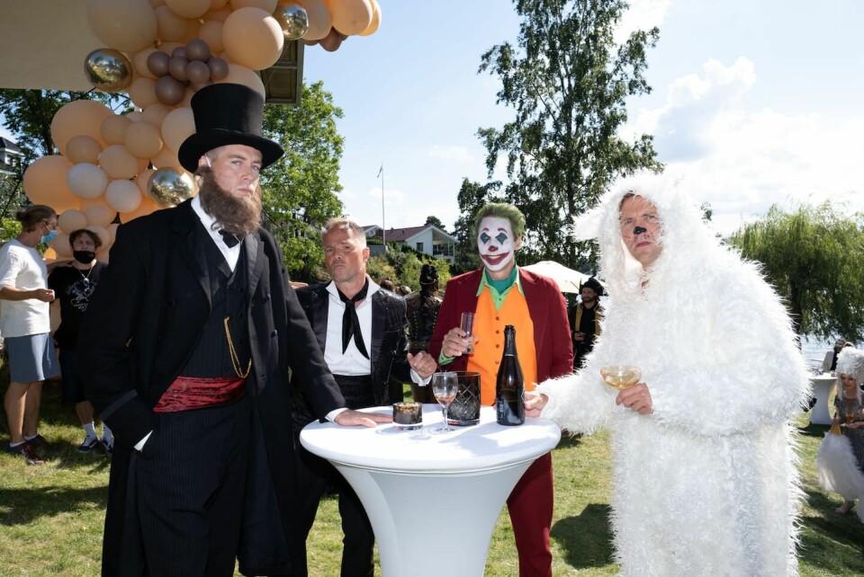 Fire fæle fyrer i «Exit»: William (Pål Sverre Hagen), Jeppe (Jon Øigarden), Adam (Simon J. Berger) og Henrik (Tobias Santelmann). Fire fæle fyrer i «Exit»: William (Pål Sverre Hagen), Jeppe (Jon Øigarden), Adam (Simon J. Berger) og Henrik (Tobias Santelmann).