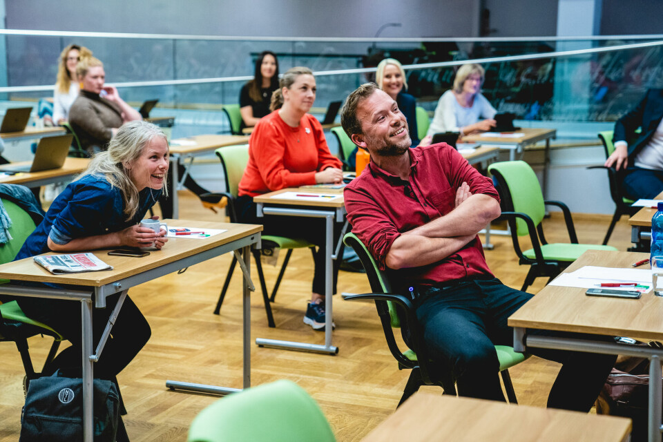 SV-leder Audun Lysbakken og nestleder Kirsti Bergstø, under et landsstyremøte i 2020. Nå vil de at alle SV-medlemmer skal få si sitt om et forhandlingsresultat. Lysbakken og Bergstø