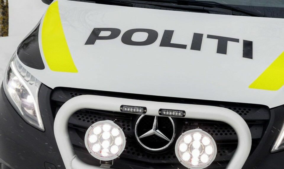 Illustrasjonsfoto. Politibil - Svartemarje (etter engelsk Black Maria, av ukjent opprinnelse), iblant også bare kalt maje, er en kassevogn som brukes som politibil til transport av flere arrestanter samtidig.EmneknaggerpolitibilerillustrasjonsfotopolitiutrykningspolitivinterPolitibil - Svartemarje (etter engelsk Black Maria, av ukjent opprinnelse), iblant også bare kalt maje, er en kassevogn som brukes som politibil til transport av flere arrestanter samtidig.Ski 20180214. Politibil - Svartemarje (etter engelsk Black Maria, av ukjent opprinnelse), iblant også bare kalt maje, er en kassevogn som brukes som politibil til transport av flere arrestanter samtidig. Modellklarert redaksjonell bruk. Foto: Gorm Kallestad / NTB