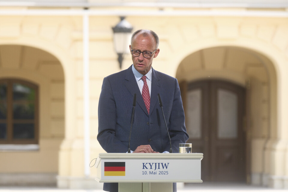 Tysklands forbundskansler Friedrich Merz mener Russland må slutte seg til en betingelsesløs våpenhvile. Tysklands forbundskansler Friedrich Merz mener Russland må slutte seg til en betingelsesløs våpenhvile. Foto: Vitalij Nosach)