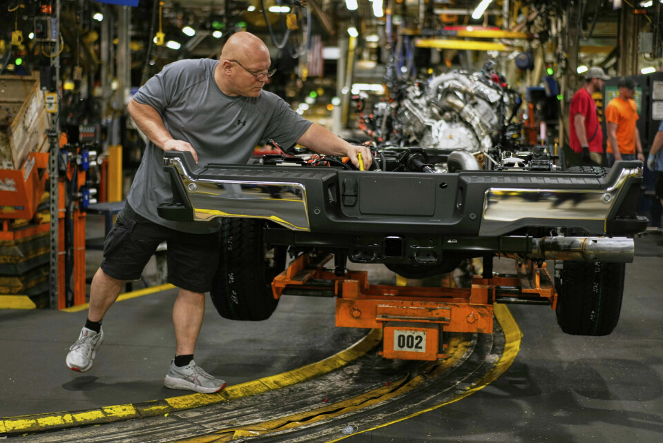 Ford lager biler i USA, blant annet på denne fabrikken i Kentucky, men produksjonen er også avhengig av bildeler som importeres fra utlandet. Ford lager biler i USA, blant annet på denne fabrikken i Kentucky, men produksjonen er også avhengig av bildeler som importeres fra utlandet. Foto: Carolyn Kaster / AP / NTB