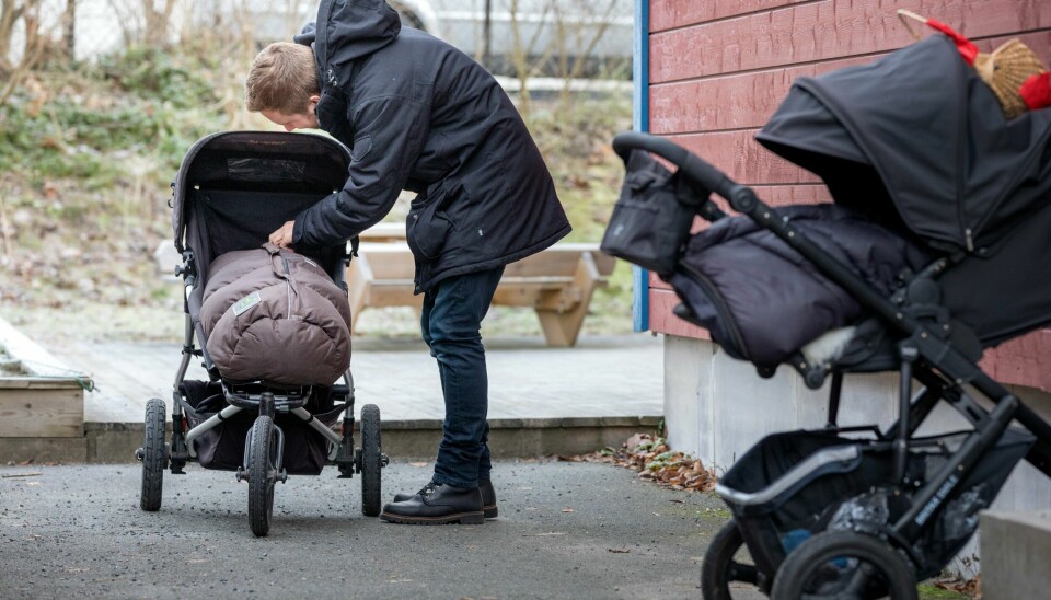 Aleneforeldre er superhelter. De betaler hele familiens utgifter med én inntekt eller én stønad.(Gorm Kallestad/NPK) Ei undersøking viser at tilsette i barnehagen og barnas foreldre har ulike oppfatningar av om dei er i konflikt og kva den dreier seg om. Foto: Gorm Kallestad / NTB/ NPK
