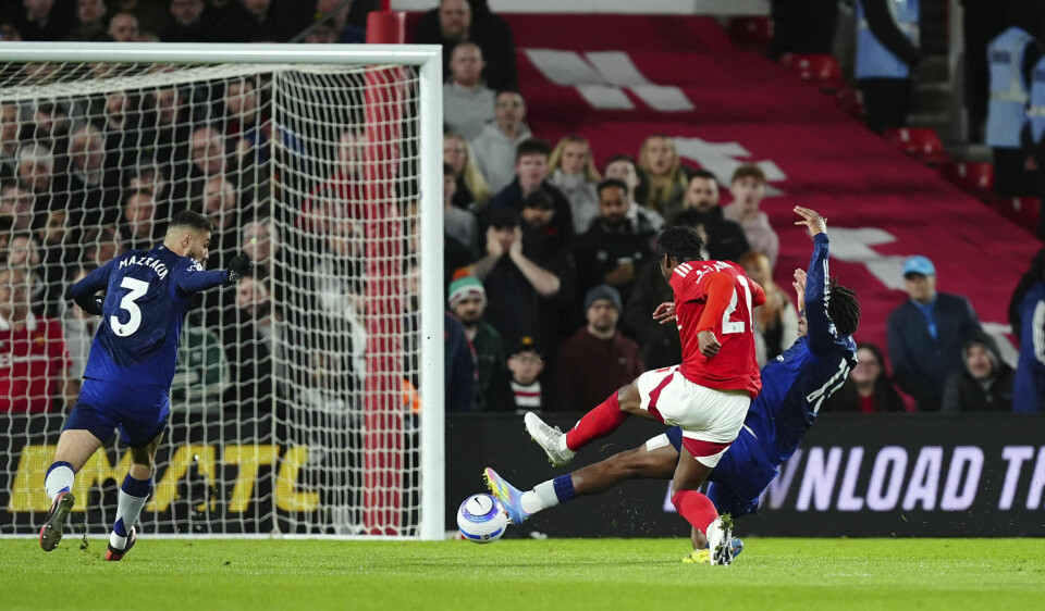 Anthony Elanga avslutter et sololøp over 85 meter ved å score Nottingham Forest vinnermål mot gamleklubben Manchester United. Anthony Elanga avslutter et sololøp over 85 meter ved å score Nottingham Forest vinnermål mot gamleklubben Manchester United. Foto: Mike Egerton, PA via AP / NTB