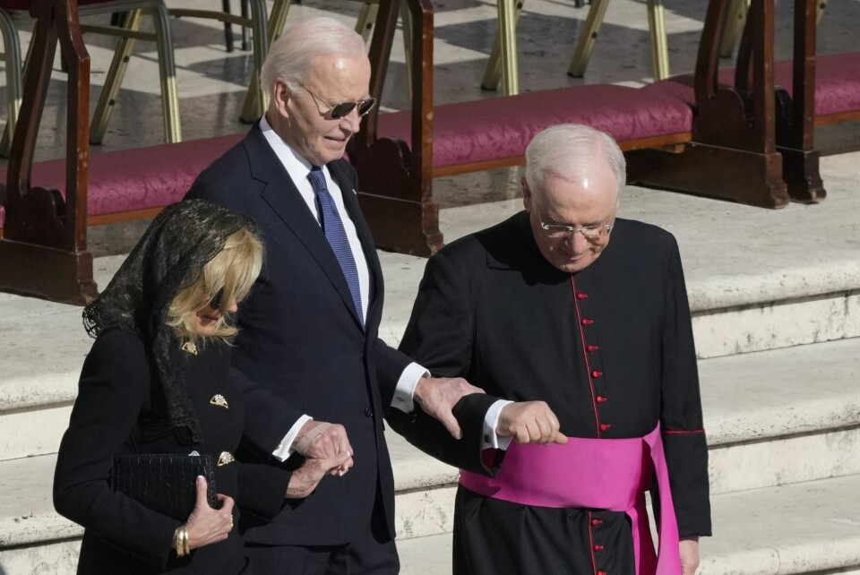 Tidligere president Joe Biden og kona Jill under begravelsesseremonien for pave Frans i april. Tidligere president Joe Biden og kona Jill under begravelsesseremonien for pave Frans i april. Foto: Gregorio Borgia / AP / NTB