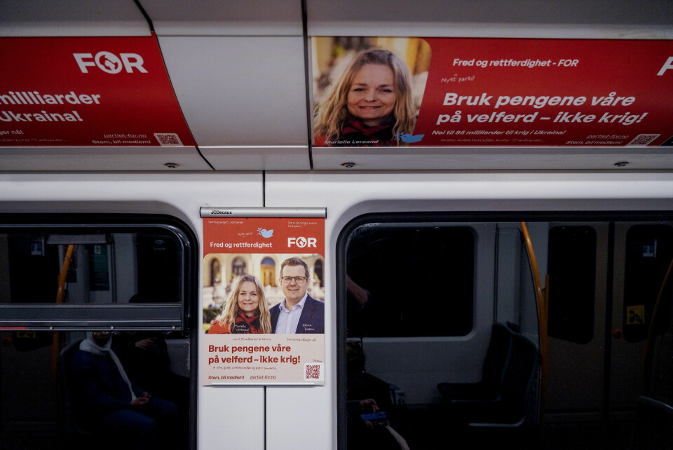 Reklameplakater til partiet Fred og rettferdighet (FOR) på T-banen i Oslo. Reklameplakater til partiet Fred og rettferdighet (For) på T-banen i Oslo. Foto: Ole Berg-Rusten / NTB
