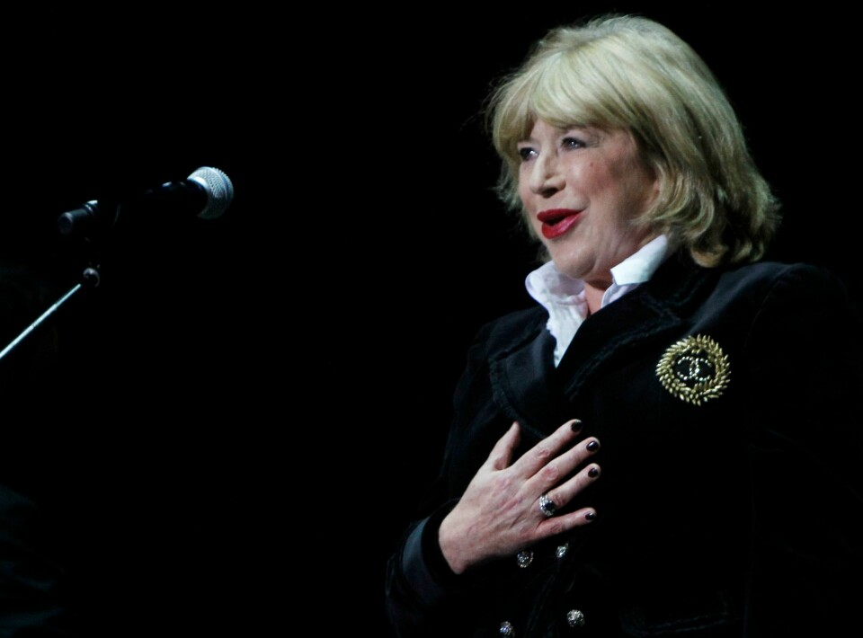 Svært få gamle popstjerner har vært så gode langt inne i pensjonistalderen som Marianne Faithfull. Her i 2010 på konserten 'Solidarity. Freedom is the Name of Your Angel!' på et skipsverft i Gdansk i Polen.(Czarek Sokolowski/Ap) Svært få gamle popstjerner har vært så gode langt inne i pensjonistalderen som Marianne Faithfull. Her i 2010 på konserten 'Solidarity. Freedom is the Name of Your Angel!' på et skipsverft i Gdansk i Polen.