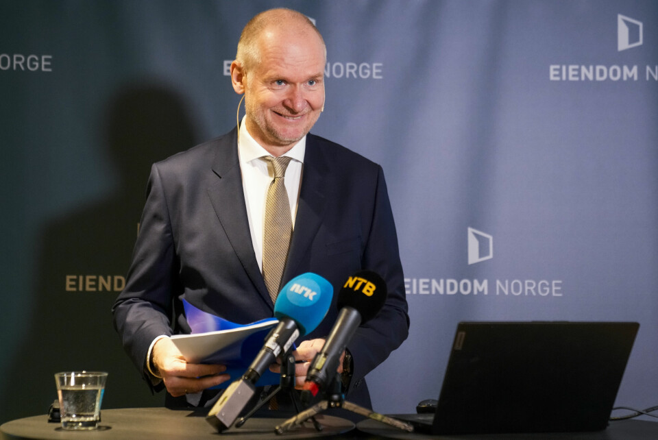 Administrerende direktør Henning Lauridsen i Eiendom Norge sier bruktboligsalget nærmest har eksplodert. Foto: Heiko Junge / NTB Administrerende direktør Henning Lauridsen i Eiendom Norge presenterte boligprisstatistikken for mars på en pressekonferanse torsdag. Foto: Heiko Junge / NTB