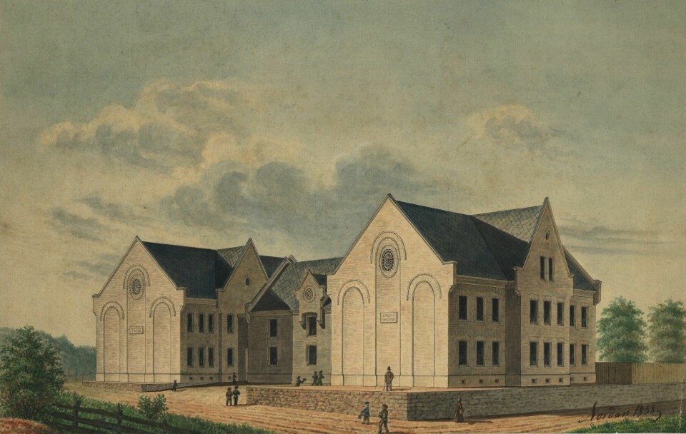 Arkitekt Nordans tegning av Møllergata skole fra 1858. Skolen sto ferdig tre år etter som landets første moderne byfolkeskole.(Bygg- og vedlikeholdstjenesten, Oslo byarkiv ) Arkitekt Nordans tegning av Møllergata skole fra 1858. Skolen sto ferdig tre år etter som landets første moderne byfolkeskole.