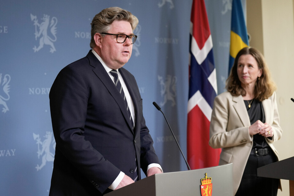 Den svenske justisministeren Gunnar Strömmer sammen med justis- og beredskapsminister Astri Aas-Hansen under et møte i Oslo tidligere denne måneden. Den svenske justisministeren Gunnar Strömmer sammen med justis- og beredskapsminister Astri Aas-Hansen under et møte i Oslo tidligere denne måneden. Foto: Fredrik Varfjell / NTB
