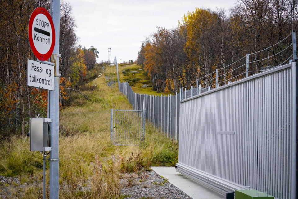 Slik ser det ut på deler av grensen mot Russland. Her ved den norsk-russiske grenseovergangen mellom Russland og Norge ved Storskog i Finnmark. Den norsk-russiske grenseovergangen mellom Russland og Norge ved Storskog i Finnmark torsdag morgen.Foto: Lise Åserud / NTB