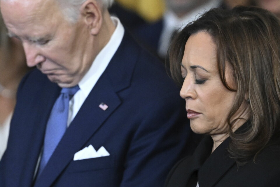 Tidligere president Joe Biden mistet sikkerhetsklareringen i februar. Nå mister også tidligere visepresident Kamala Harris sikkerhetsklareringen. Tidligere president Joe Biden mistet sikkerhetsklareringen i februar. Nå mister også tidligere visepresident Kamala Harris sikkerhetsklareringen. Foto: Saul Loeb / AP / NTB