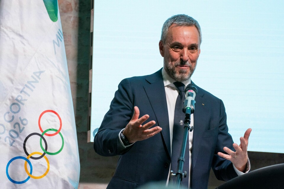 Andrea Varnier er direktør for OL i Milano Cortina 2026. Her på scenen i Pressens Hus i Oslo.(Erik Flaaris Johansen/NTB) Andrea Varnier er direktør for OL i Milano Cortina 2026. Her på scenen i Pressens Hus i Oslo.