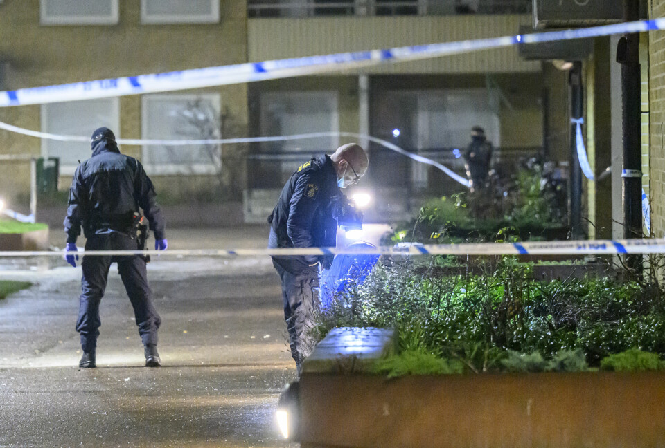 To 15 år gamle gutter ble alvorlig skadet i et skyting i Rosengård i Malmö nyttårsaften. To 15 år gamle gutter ble alvorlig skadet i et skyting i Rosengård i Malmö nyttårsaften. Foto: Johan Nilsson / TT / NTB