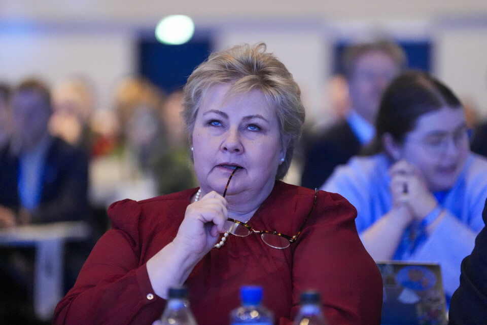 Høyre-leder Erna Solberg stiller seg uforstående til Fremskrittspartiets krav om å få kunnskapsministeren i en ny borgerlig regjering. Bildet viser Erna Solberg på Høyres landsmøte. Foto: Terje Pedersen / NTB