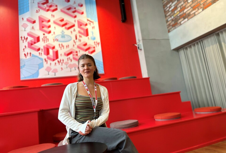 Besøkssenteret Folkets hjørne i Folkets hus er åpnet, og Sanna Vorren forteller at det er så mye å ta tak i rundt unge sommervikarers arbeidsforhold at hun regner med en del besøk.(Martin Næss Kristiansen) Besøkssenteret Folkets hjørne i Folkets hus er åpnet, og Sanna Vorren forteller at det er så mye å ta tak i rundt unge sommervikarers arbeidsforhold at hun regner med en del besøk.