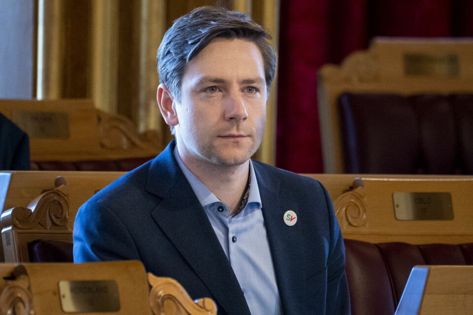 Andreas Sjalg Unneland mener tiden er inne for å rulle ut gratis barnehage til alle. Neste uke starter forhandlingene om revidert budsjett med Ap og Sp. SVs Andreas Sjalg Unneland vil la kontroll- og konstitusjonskomiteen på Stortinget behandle justisministeren redegjørelse etter 25. juni-rapporten. Foto: Terje Pedersen / NTB
