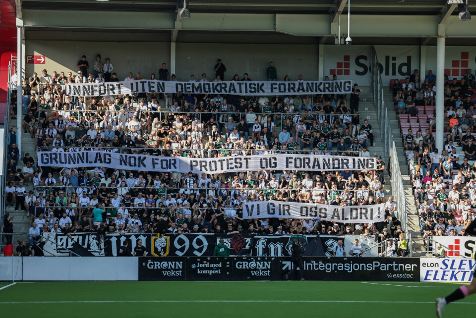 Kampen mot VAR er i ferd med å krones med seier for motstanderne – med mindre NFF ønsker å erklære krig mot store deler av kundegrunnlaget sitt, skriver Jo Moen Bredeveien. Kampen mot VAR er i ferd med å krones med seier for motstanderne – med mindre NFF ønsker å erklære krig mot store deler av kundegrunnlaget sitt, skriver Jo Moen Bredeveien.