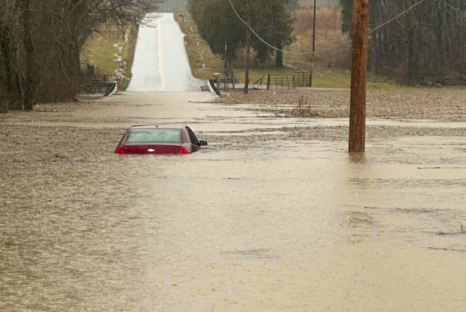 Flesteparten av dødsfallene har skjedd i Kentucky, der kraftig nedbør har ført til oversvømmelser. Store nedbørsmengder og kraftig vind har rammet Kentucky. Foto: Warren County Sheriff's Office / AP / NTB