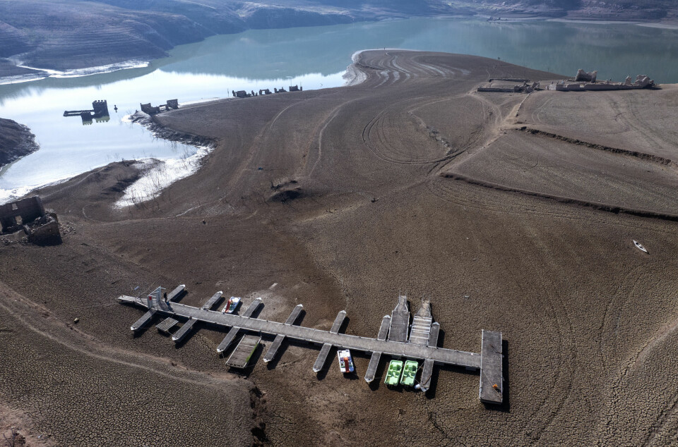 Sau-reservoaret nordøst i Spania i januar 2024 etter 40 måneder med mindre regn enn vanlig. Sau-reservoaret nordøst i Spania i januar 2024 etter 40 måneder med mindre regn enn vanlig. Foto: Emilio Morenatti / AP / NTB