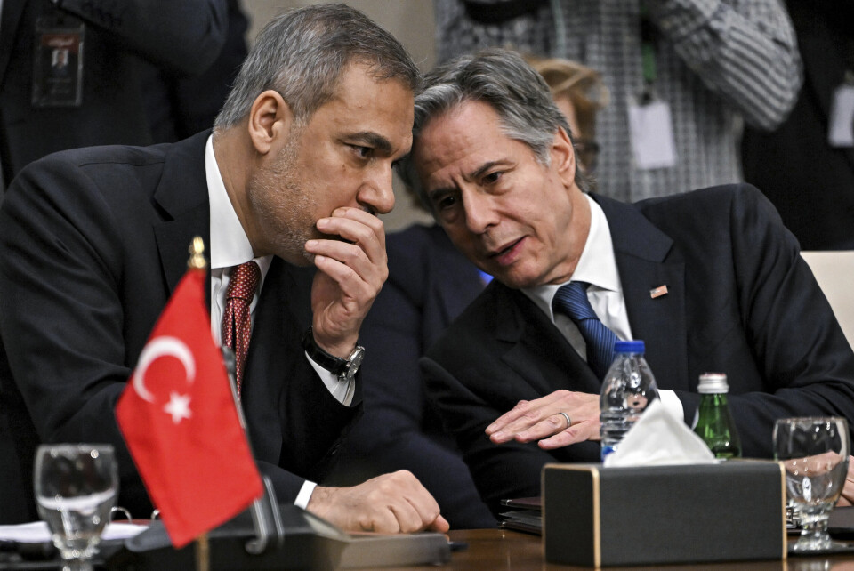 Kurdiske grupper i Syria var temaet for en samtale mellom Tyrkias utenriksminister Hakan Fidan og USAs utenriksminister Antony Blinken lørdag. Her snakker de to sammen under et møte i Akaba i Jordan tidligere i desember. Kurdiske grupper i Syria var temaet for en samtale mellom Tyrkias utenriksminister Hakan Fidan og USAs utenriksminister Antony Blinken lørdag. Her snakker de to sammen under et møte i Akaba i Jordan tidligere i desember. Foto: Andrew Caballero-Reynolds / AP / NTB
