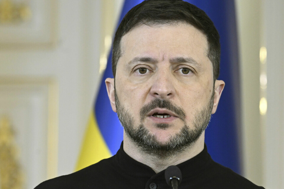 Ukrainas president Volodymyr Zelenskyj advarer EU mot å tro på Russlands løfter. Foto: AP / NTB Ukrainas president Volodymyr Zelenskyj under onsdagens besøk i Helsingfors. Foto: Heikki Saukkomaa/Lehtikuva via AP/NTB