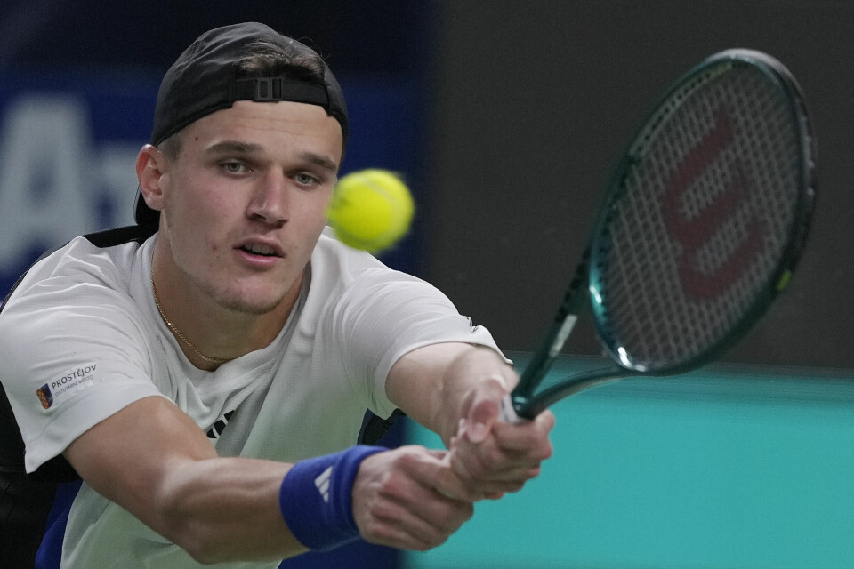Casper Ruud får bryne seg på den tsjekkiske 19-åringen Jakub Mensik i Australian Open. Casper Ruud får bryne seg på den tsjekkiske 19-åringen Jakub Mensik i Australian Open. Foto: Andy Wong / AP / NTB