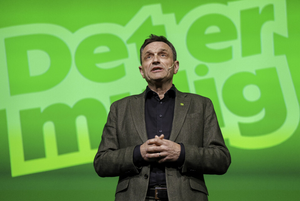 Demokratiet trues når velgerne ikke får vite hvem som forsøker å påvirke dem, skriver MDG-leder Arild Hermstad. MDG-leder Arild Hermstad under MDGs landsmøte på Fornebu