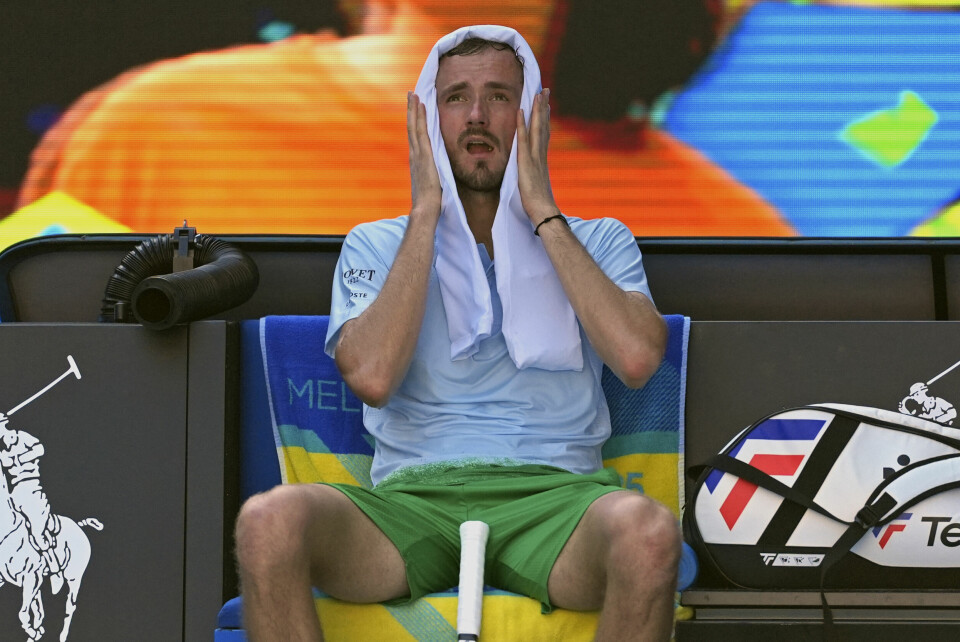 Daniil Medvedev fikk et voldsomt raseriutbrudd under tirsdagens 1. rundekamp i Australian Open. Daniil Medvedev fikk et voldsomt raseriutbrudd under tirsdagens 1. rundekamp i Australian Open. Foto: Ng Han Guan / AP / NTB