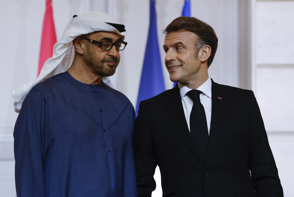 Frankrikes president Emmanuel Macron og Emiratenes president Mohamed bin Zayed al Nahyan skrev under på en større KI-avtale i Elysee-palasset i Paris torsdag. Frankrikes president Emmanuel Macron og Emiratenes president Mohamed bin Zayed al Nahyan skrev under på en større KI-avtale i Elysee-palasset i Paris torsdag. Foto: Ludovic Marin / AP / NTB