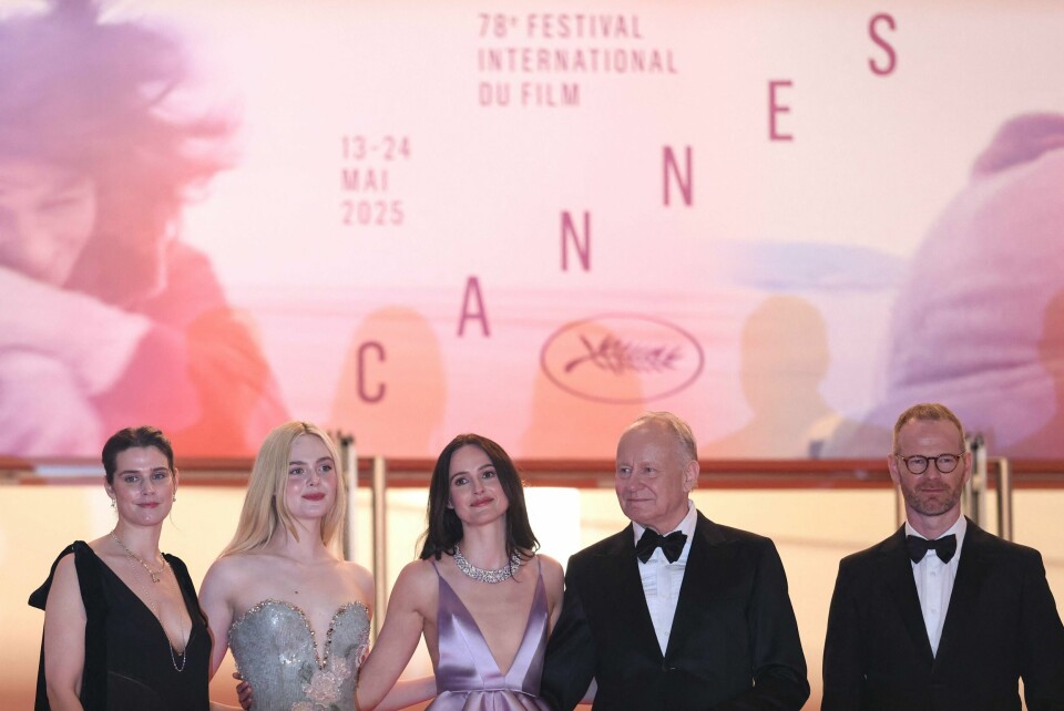 Fra premieren for «Affeksjonsverdi», eller «Sentimental Value», under filmfestivalen i Cannes. Fra venstre Inga Ibsdotter Lilleaas, Elle Fanning, Renate Reinsve, Stellan Skarsgard, Joachim Trier.(SAMEER AL-DOUMY/AFP) Fra premieren for «Affeksjonsverdi», eller «Sentimental Value», under filmfestivalen i Cannes.