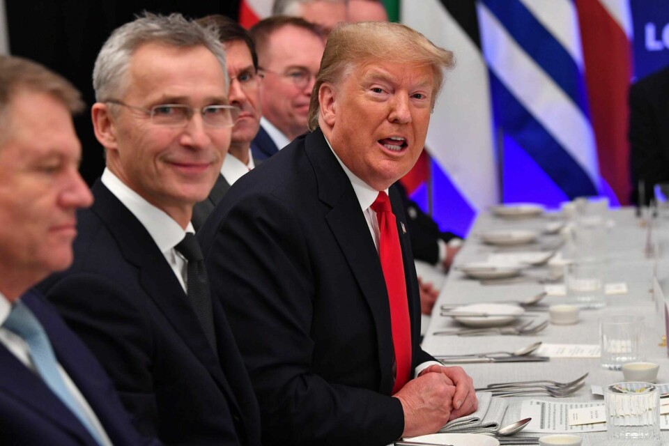 Jens Stoltenberg i desember 2019, da han fortsatt var Nato-sjef og «Trump-hvisker» under Donald Trumps første periode som president.(NICHOLAS KAMM/AFP) Jens Stoltenberg