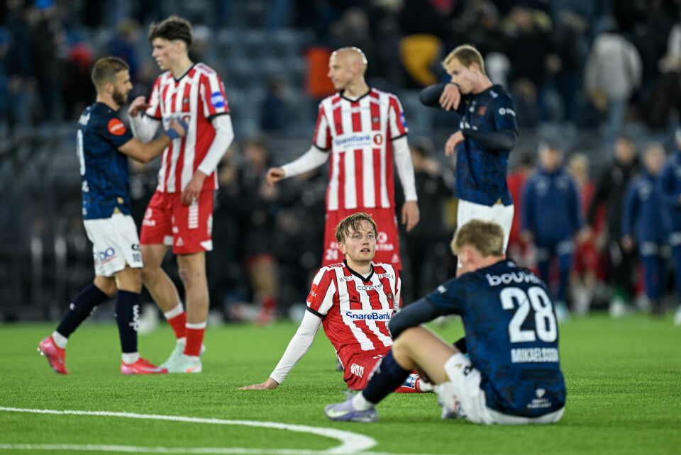 Begge lag var skuffet etter å ha ledet, ligget under og til slutt spilt uavgjort på overtid Begge lag var skuffet etter å ha ledet, ligget under og til slutt spilt uavgjort på overtid. Foto: Carina Johansen / NTB