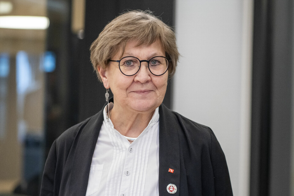 Mette Nord, leder i Fagforbundet, sitter nå i mekling hos Riksmekleren, for å forhandle frem en tydeligere lavlønnsprofil. Natt til onsdag blir det klart om partene har kommet i enighet. Mette Nord, leder i Fagforbundet, sitter nå i mekling hos Riksmekleren, for å forhandle frem en tydeligere lavlønnsprofil. Natt til onsdag blir det klart om partene har kommet i enighet.