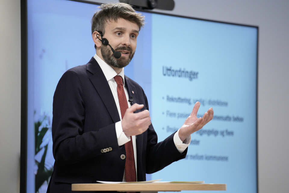 Helse- og omsorgsminister Jan Christian Vestre (Ap) presenterer flere av regjeringens planer for fastlegeordningen. Helse- og omsorgsminister Jan Christian Vestre (Ap) presenterer flere av regjeringens planer for fastlegeordningen. Foto: Stian Lysberg Solum / NTB