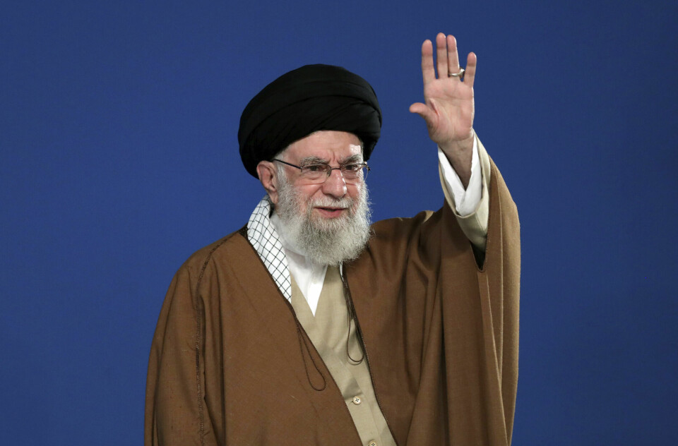 Ayatolla Ali Khamenei varsler et kraftig svar hvis USA begår «ugjerninger». Foto: Kontoret til Irans øverste leder Ayatolla Ali Khamenei varsler et kraftig svar hvis USA begår «ugjerninger». Foto: Kontoret til Irans øverste leder / AP / NTB