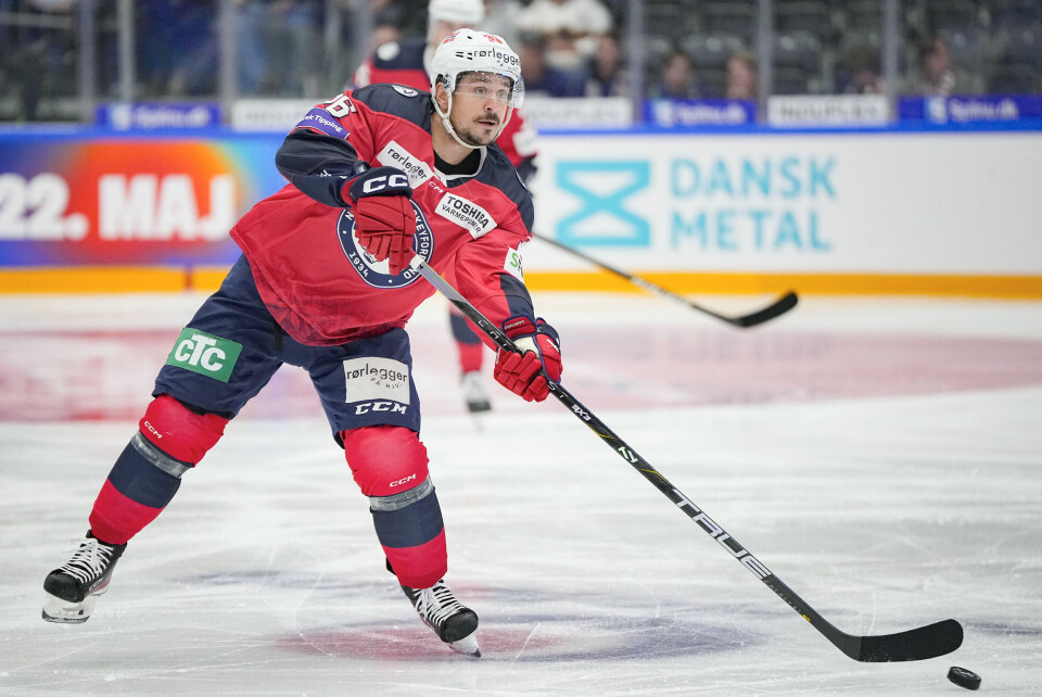 Mats Zuccarello i aksjon i OL-kvalifiseringskampen i ishockey mellom Norge og Japan i Aalborg i august 2024. Mats Zuccarello i aksjon i OL-kvalifiseringskampen i ishockey mellom Norge og Japan i Aalborg i august 2024. Foto: Bo Amstrup/Ritzau Scanpix / NTB.