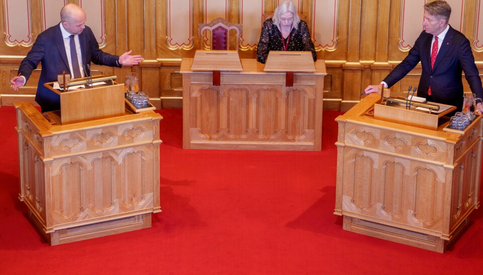 Trygve Slagsvold Vedum (Sp) og Terje Lien Aasland (Ap) under den muntlige spørretimen i Stortinget onsdag.(Javad Parsa/NTB) Trygve Slagsvold Vedum (Sp) og Terje Lien Aasland (Ap) under den muntlige spørretimen i Stortinget onsdag.