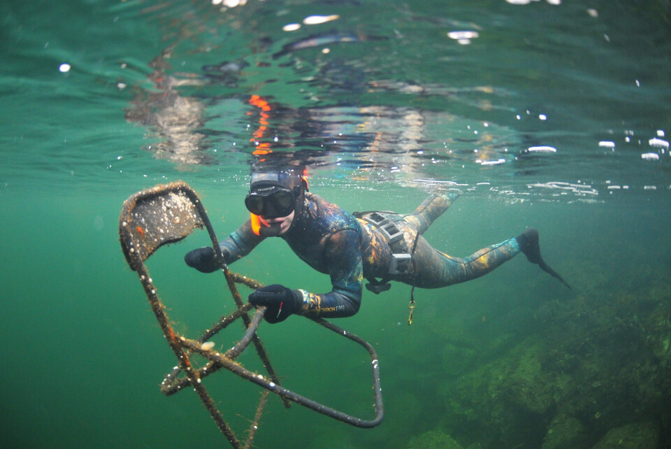 Vi må frede fjorden mot fiske. Etter årevis med somling trenger vi handlekraft, og fiskerne som rammes bør kompenseres, skriver Une Bastholm. Avbildet på en dykketur i Oslofjorden. xx