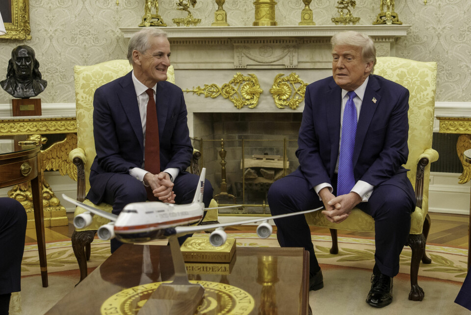 Støre kunne utfordret Trump. I stedet smilte han på bilder og lot som om alt var normalt, skriver Rami Samandar. Statsminister Jonas Gahr Støre og president Donald Trump i den ovale kontor under besøket i Det hvite hus.