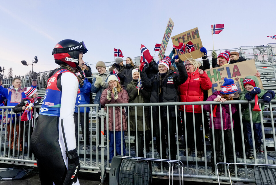 Eirin Maria Kvandal feirer bronse under hopp individuell stor bakke for kvinner under VM på ski i Trondheim. Eirin Maria Kvandal feirer bronse under hopp individuell stor bakke for kvinner under VM på ski i Trondheim.