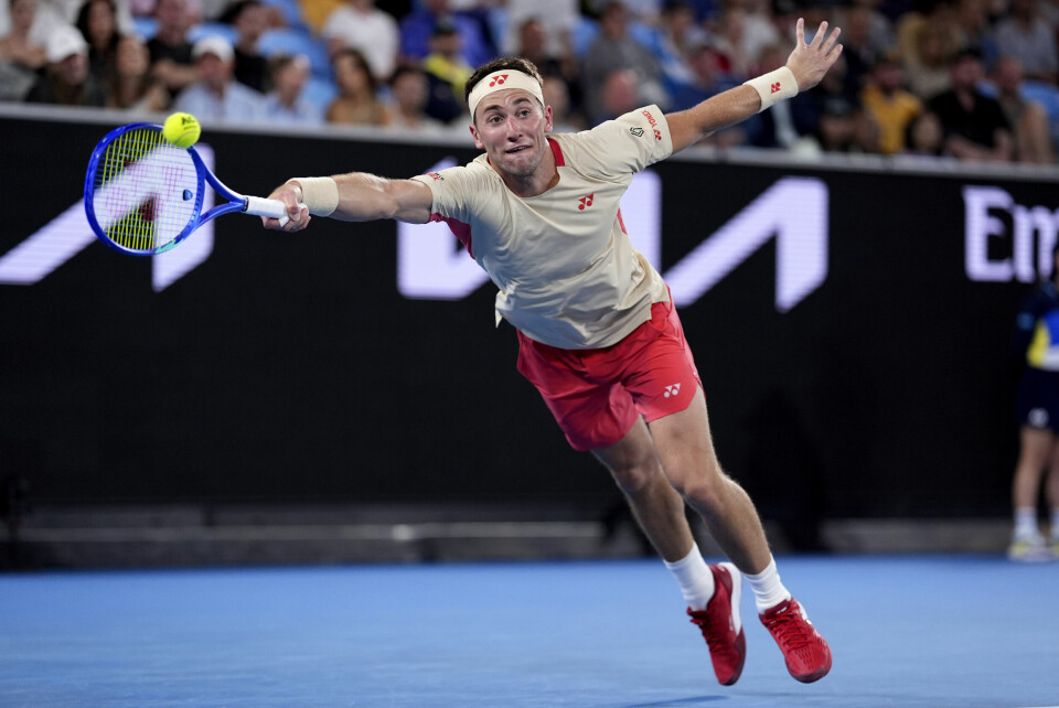 Casper Ruud røk ut i 2. runde mot Jakub Mensik i Australian Open. Casper Ruud røk ut i 2. runde mot Jakub Mensik i Australian Open. Foto: Ng Han Guan / AP / NTB