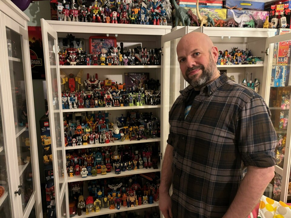 Roger Grosvold har flere tusen actionfigurer i samlingen sin.(Tom Vestreng) Roger Grosvold har flere tusen actionfigurer i samlingen sin.
