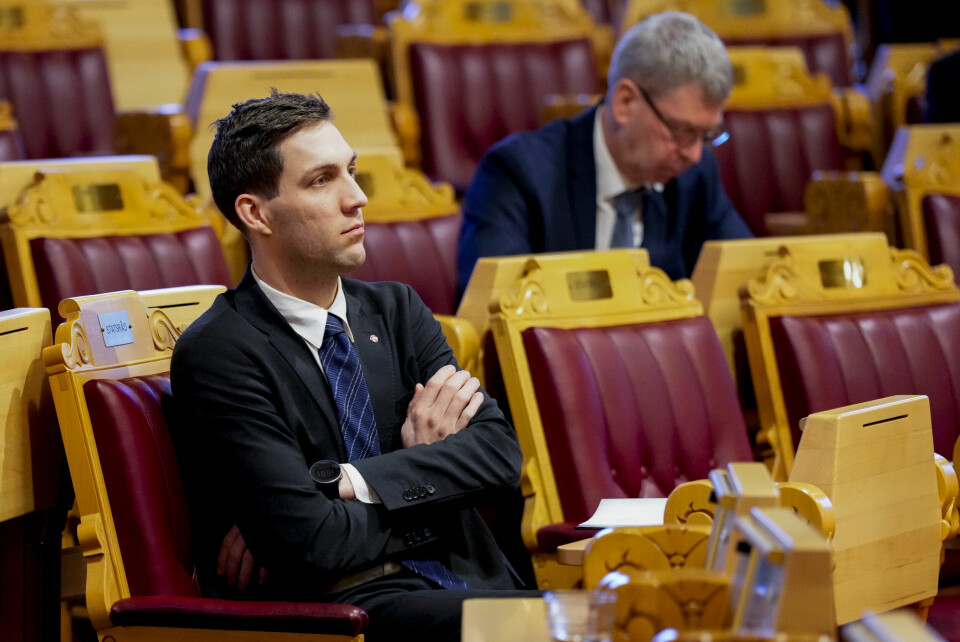 – Vi er opptatt av å ha mer klimapolitikk fremover og sørge for forutsigbare rammebetingelser som gjør at næringslivet ikke flytter ut, sier Klima- og miljøminister Andreas Bjelland Eriksen (Ap). – Vi er opptatt av å ha mer klimapolitikk fremover og sørge for forutsigbare rammebetingelser som gjør at næringslivet ikke flytter ut, sier Klima- og miljøminister Andreas Bjelland Eriksen (Ap). Foto: Beate Oma Dahle / NTB