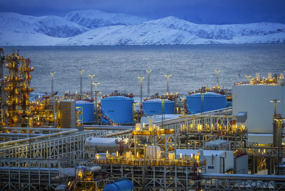 Equinors anlegg på Melkøya utenfor Hammerfest. Anlegget på Melkøya står for to prosent av Norges CO2-utslipp, noe en elektrifisering kan få slutt på. Foto: Ole Berg-Rusten / NTB