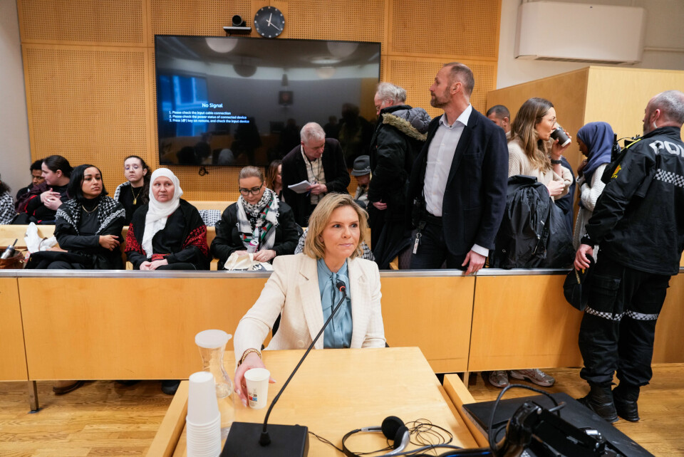 Frp-leder Sylvi Listhaug forklaret seg i rettssaken mot tre kvinnelige demonstranter som 13. mars i fjor fulgte etter henne fra Utenriksdepartementet til Stortinget. Frp-leder Sylvi Listhaug forklaret seg i rettssaken mot tre kvinnelige demonstranter som 13. mars i fjor fulgte etter henne fra Utenriksdepartementet til Stortinget. Foto: Heiko Junge / NTB